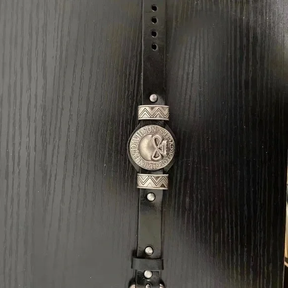 - Willie G Watch Band Bracelet Men’s - Picture 2 of 2